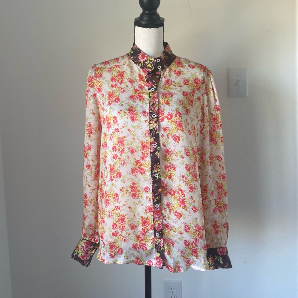 Hemant and Nandita Silky Rose Print Long Sleeve Button Up Top / Size Medium